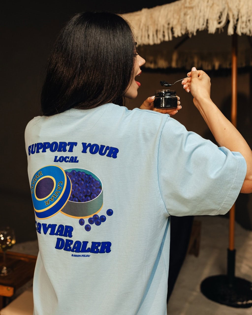 Camiseta oversize con backprint CAVIAR DEALER